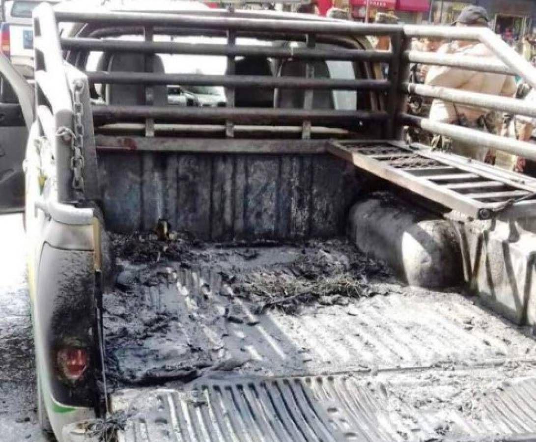 Vendedores de pólvora queman patrulla municipal en San Pedro Sula