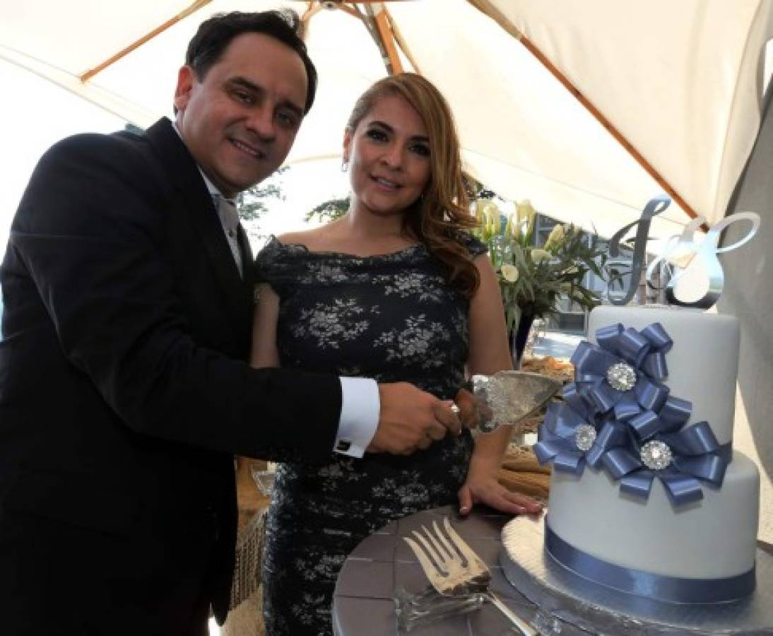 José y Yessenia inician la aventura del matrimonio