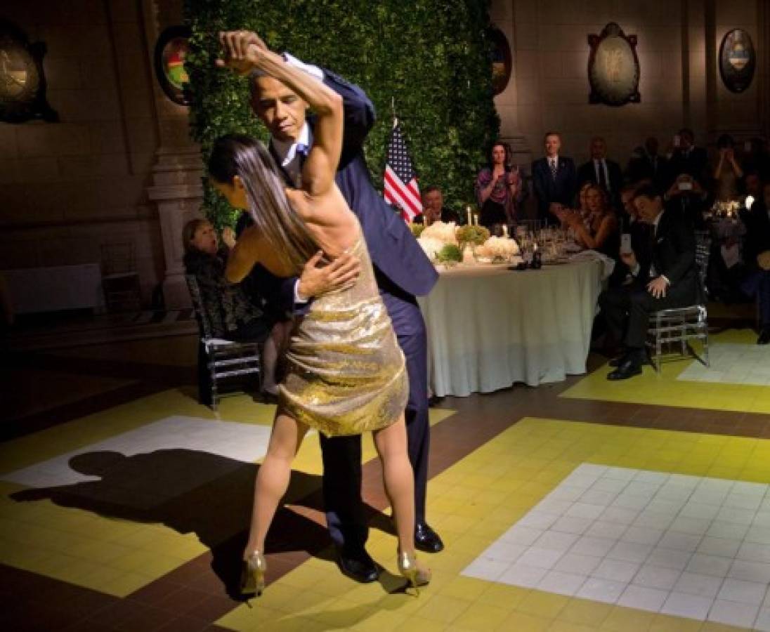 Los Obama bailan tango en Argentina