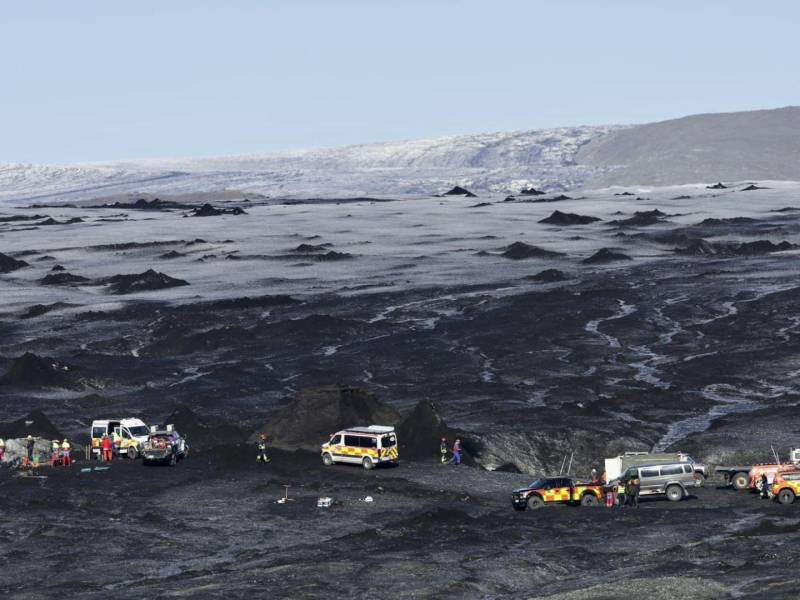 Turistas corren riesgos tras aventuras en sitios congelados en Islandia