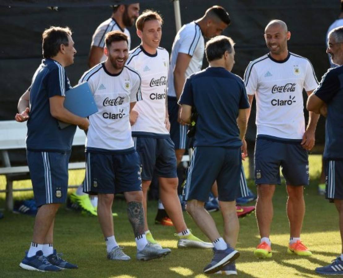 Sergio Agüero, Ezequiel Lavezzi e Gonzalo Higuaín generan rechazo popular en la selección de Argentina