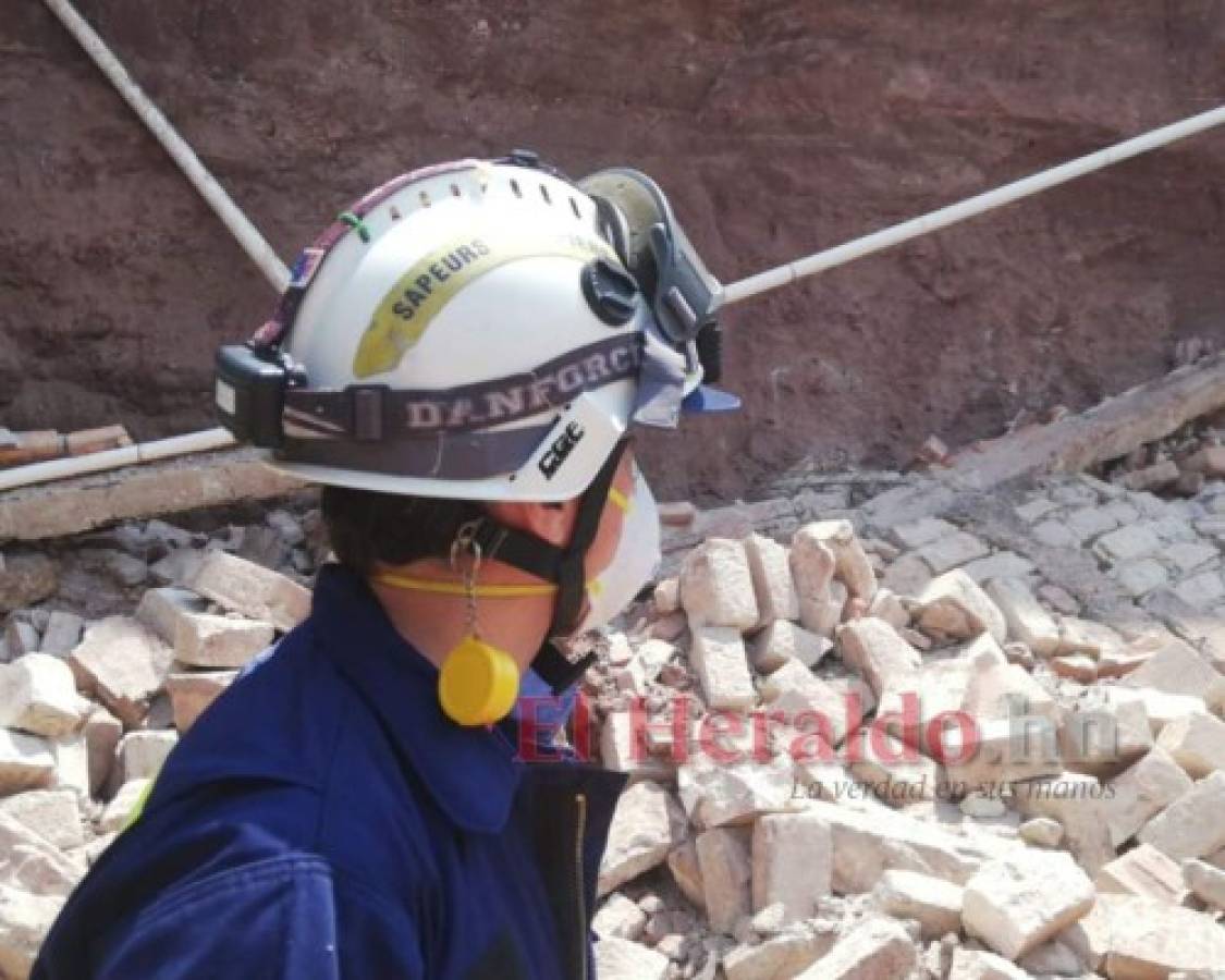 Muro colapsa y causa daños materiales en colonia La Sosa