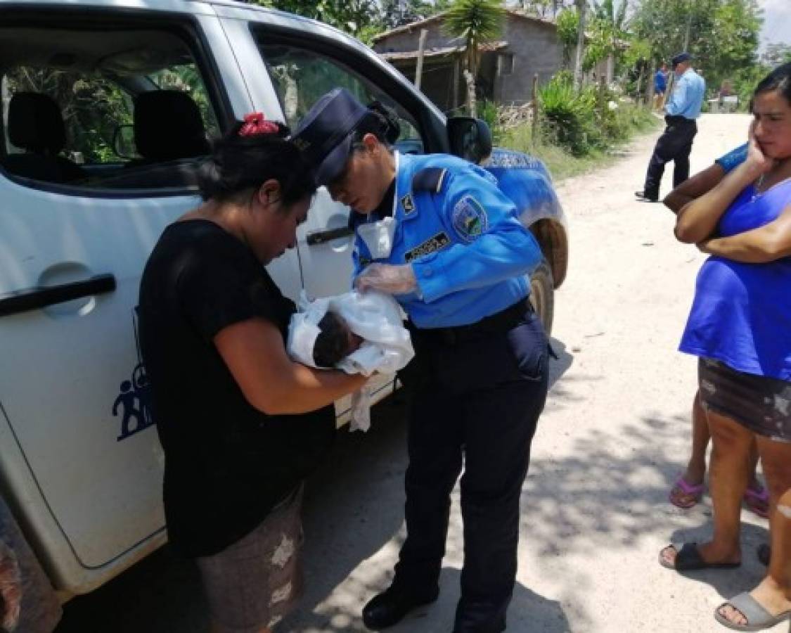 Rescatan a recién nacido abandonado en solar baldío en Copán