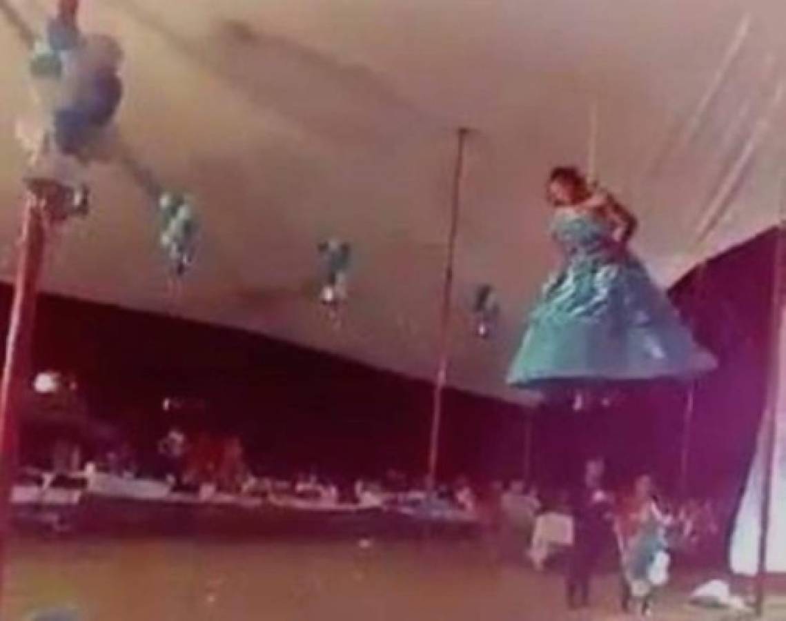 Video: Quinceañera busca volar en su fiesta y sufre dolorosa caída