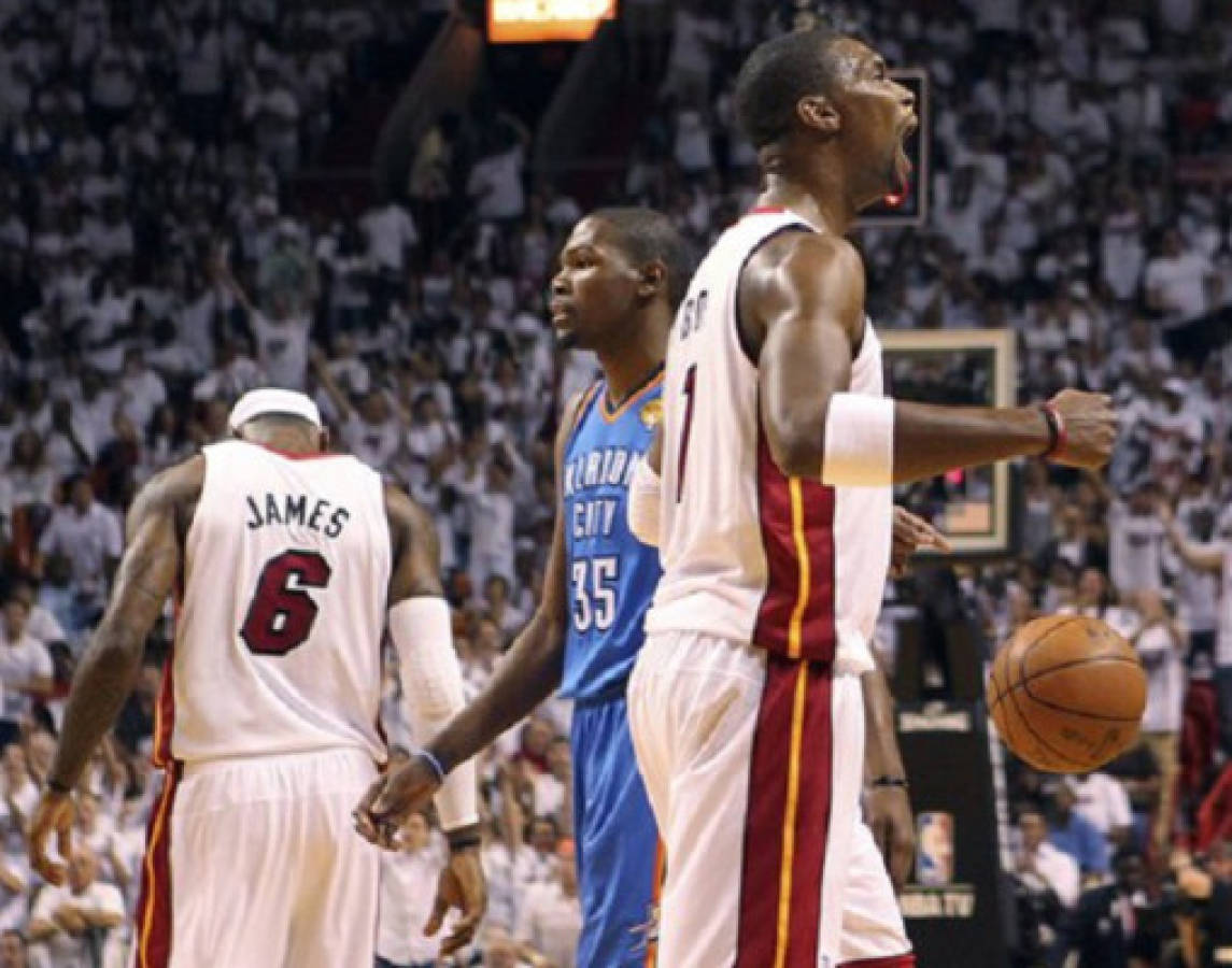 Heat vence 104-98 al Thunder y está a un juego del título de la NBA