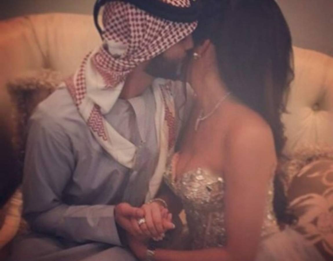 El hombre ''más guapo del mundo'' se casó y presentó a su novia las redes