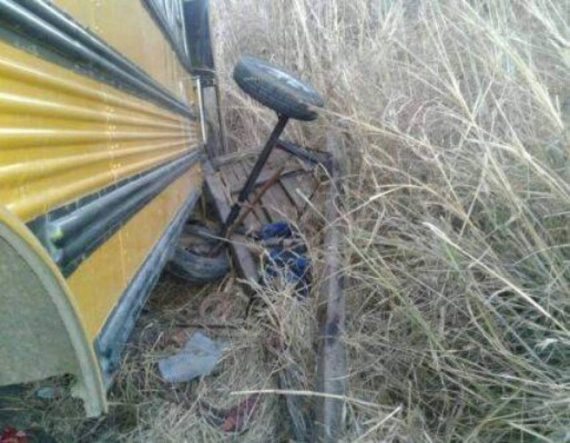 En el trágico accidente en la carretera de Marcovia, Choluteca, perdió la vida un joven de 19 años (Foto: cortesía / El Heraldo Honduras / Sucesos de Honduras)