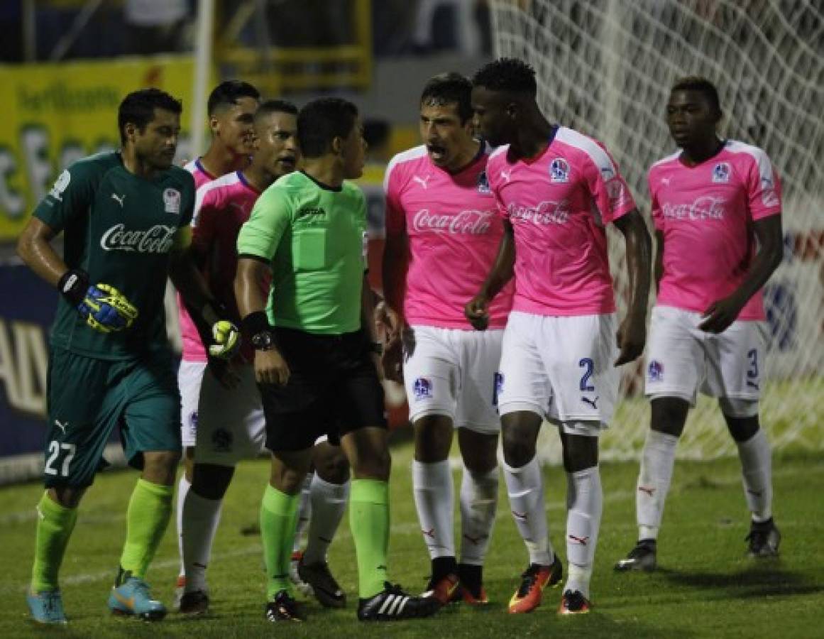 Cuerpo técnico del Olimpia a Armando Castro: 'Siempre se cagan”