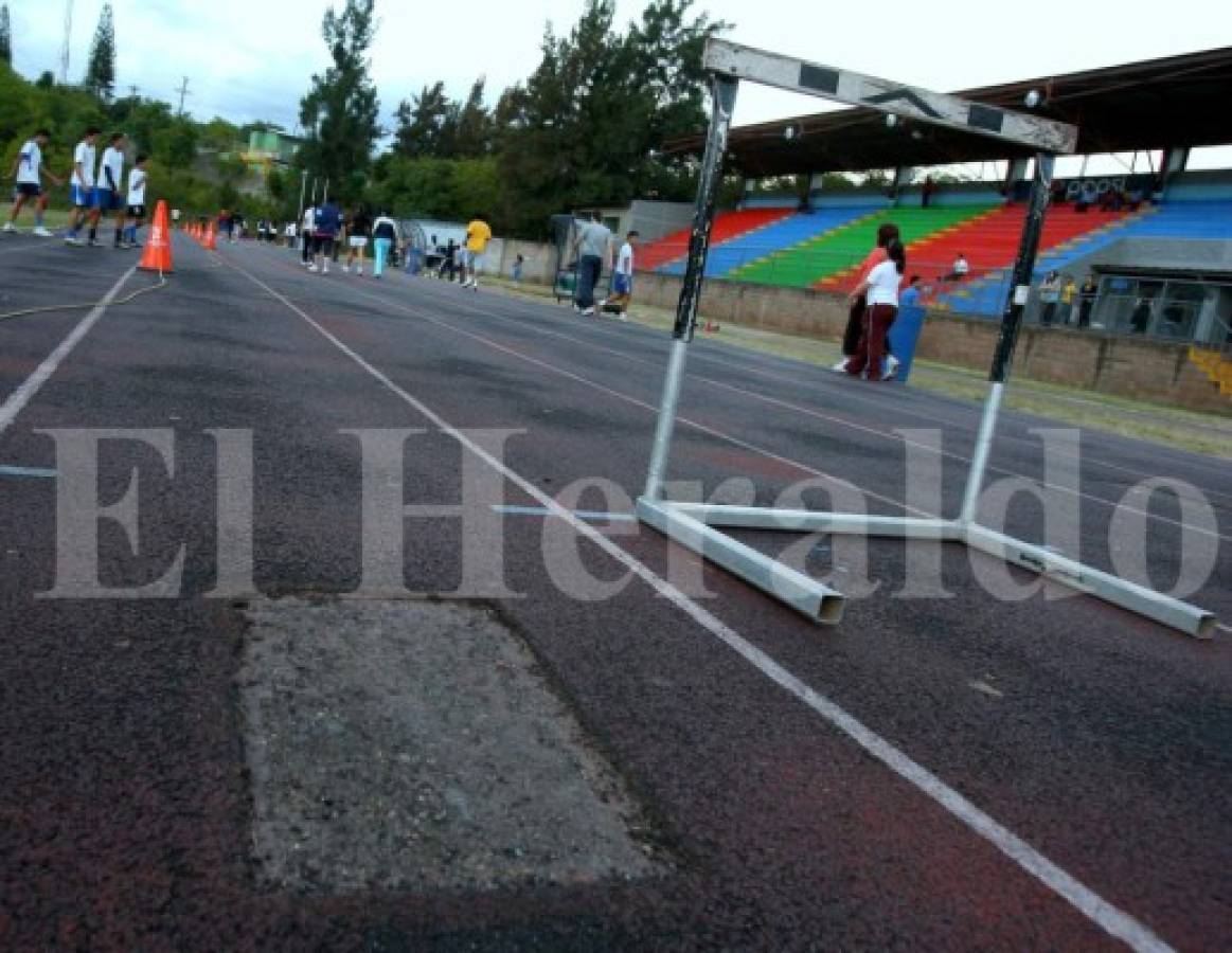 GALERÍA DE FOTOS: El antes y ahora de la nueva pista de tartán de la Villa Olímpica