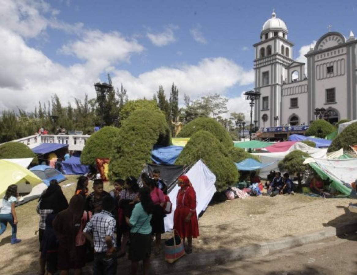 De fiesta la morenita más bella de Honduras