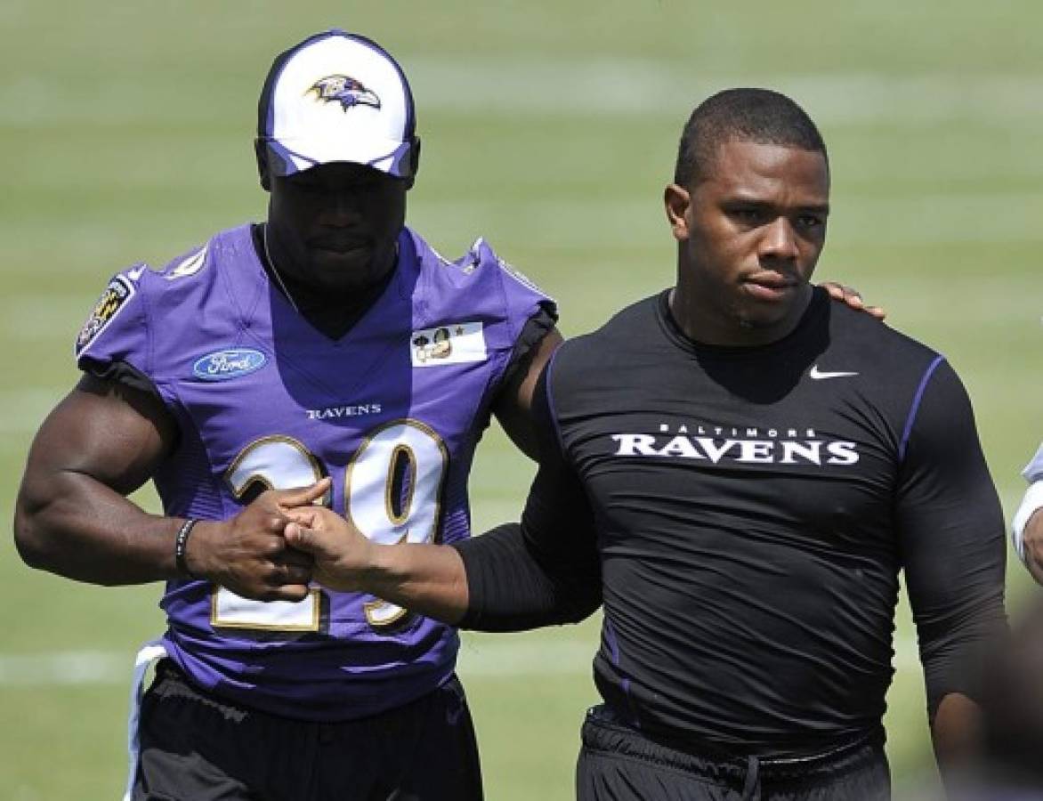 NFL suspende a Ray Rice por video en el que golpea a su esposa