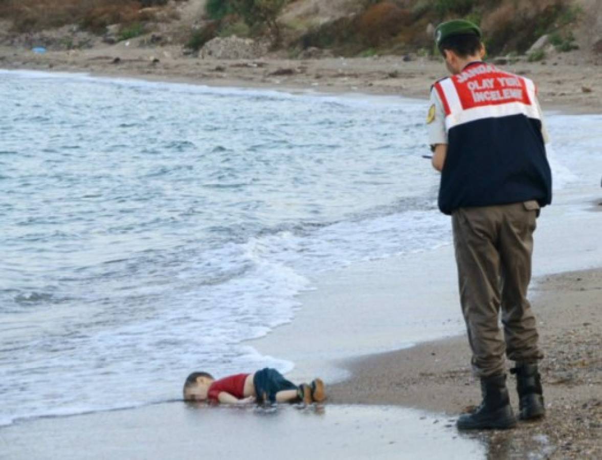 Padre de Aylan lamenta la pasividad del mundo frente a refugiados muertos en el mar 