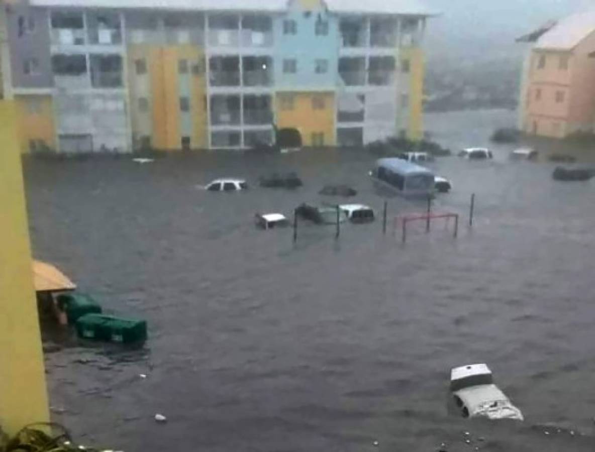 Irma deja un muerto y 'devastación total' en Barbuda