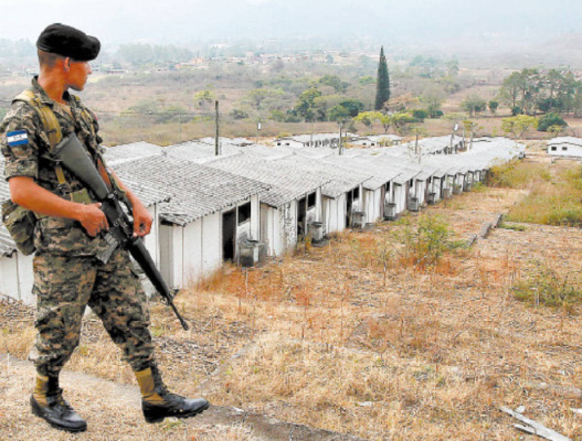 Militarizan Ciudad Mateo para evitar saqueos