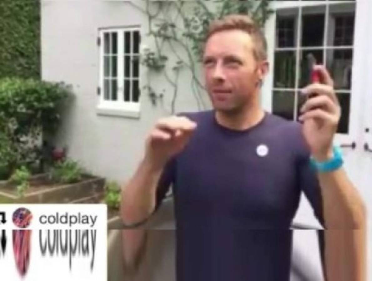 Vocalista de Coldplay sucumbe ante el ritmo de la canción 'Me enamoré' de Shakira. Foto captura Facebook