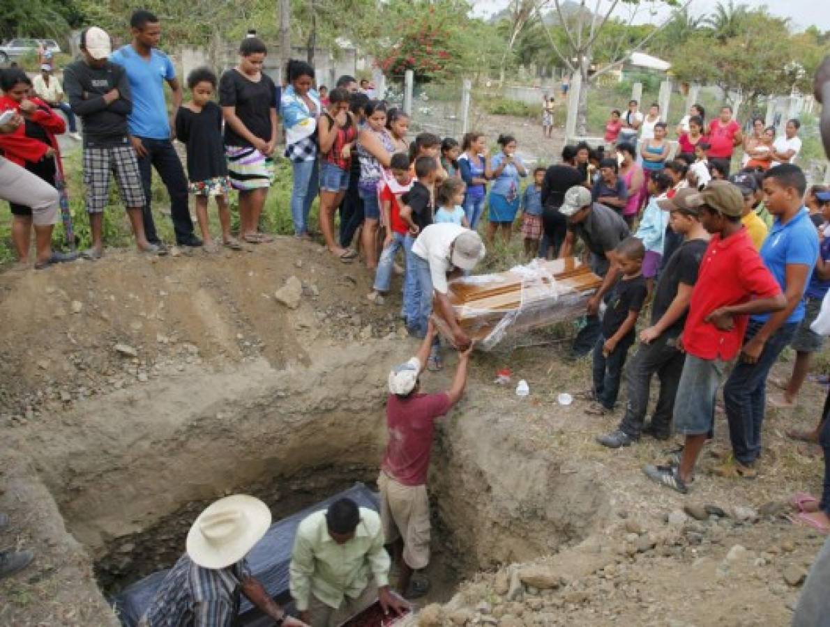 Honduras: Dolor y repudio en funeral de menores asesinados