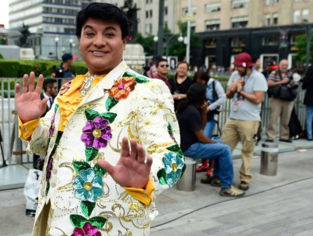 Ciudad de México espera cenizas del cantautor Juan Gabriel para homenajearlo