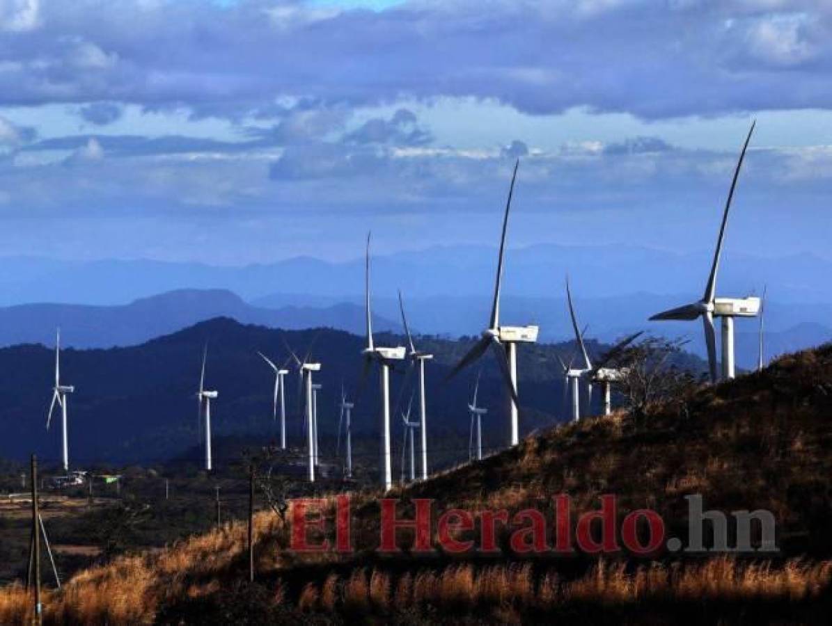 Revisión financiera de contratos de energía estanca negociaciones