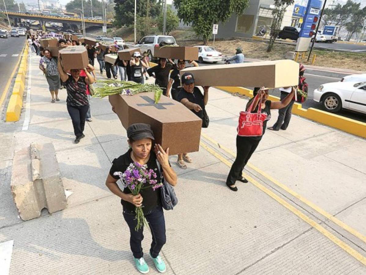 Protesta contra femicidios en Tegucigalpa