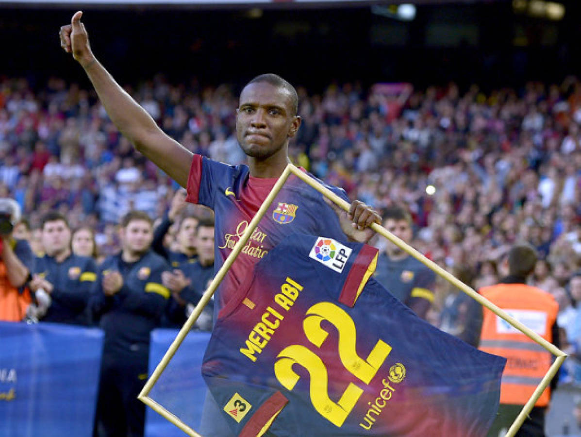 El homenaje del Barça a Abidal en su despedida