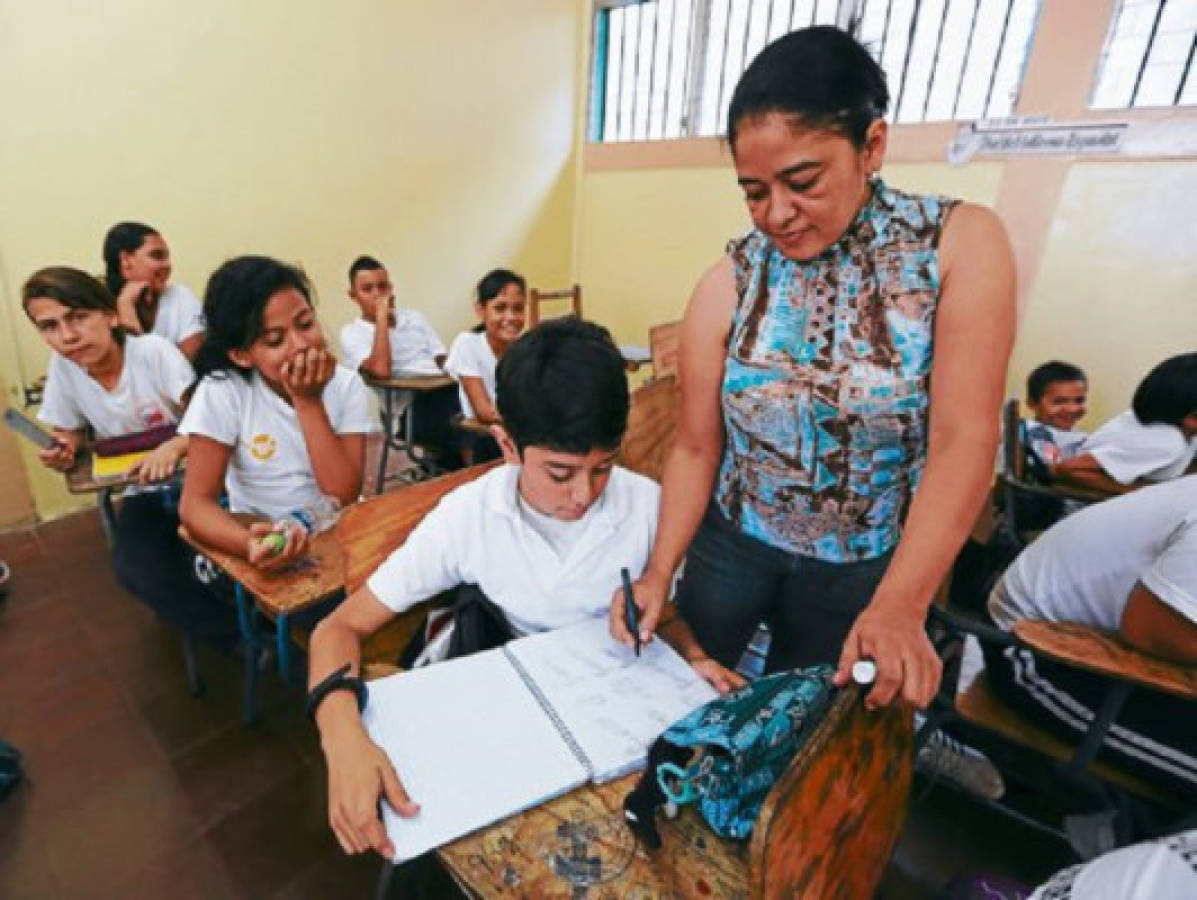 Madres sostienen el 39 % de las familias capitalinas