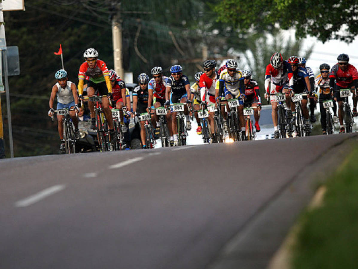 II Vuelta Ciclística: Espectacular celebración de clase mundial