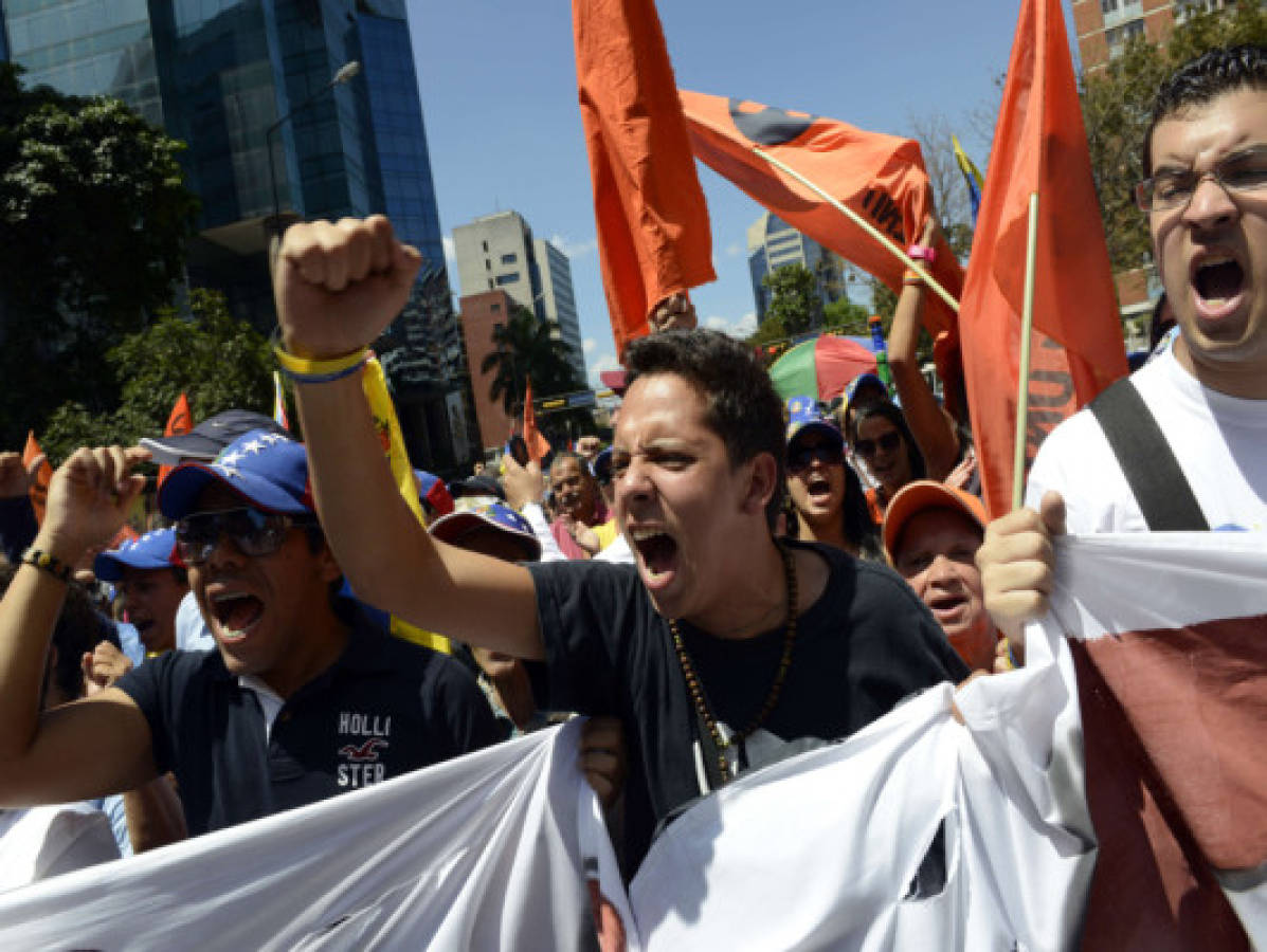 Marchan por la verdad de la salud de Chávez