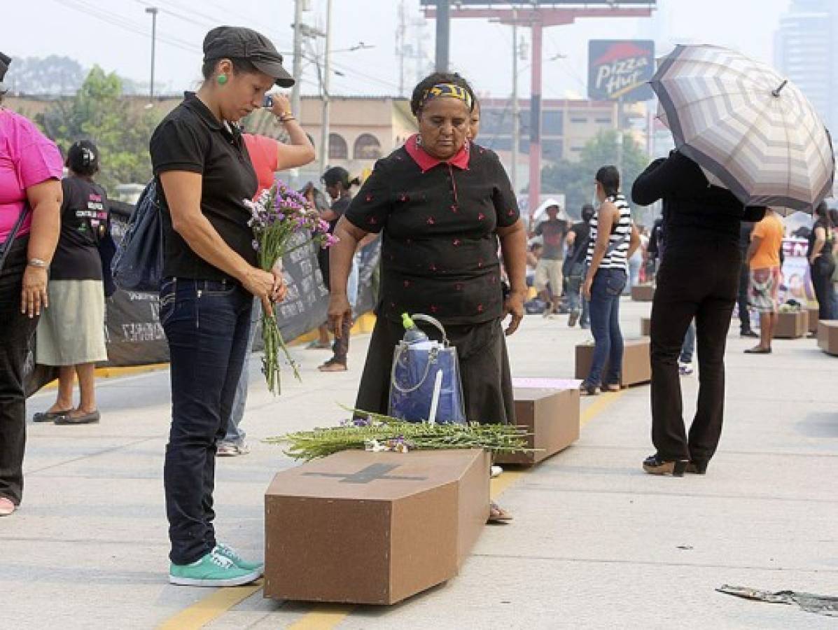 Protesta contra femicidios en Tegucigalpa