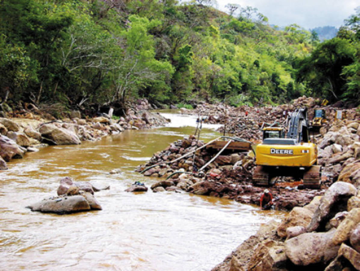 Vecinos de Concordia permanecen enfrentados por extracciÃ³n de oro