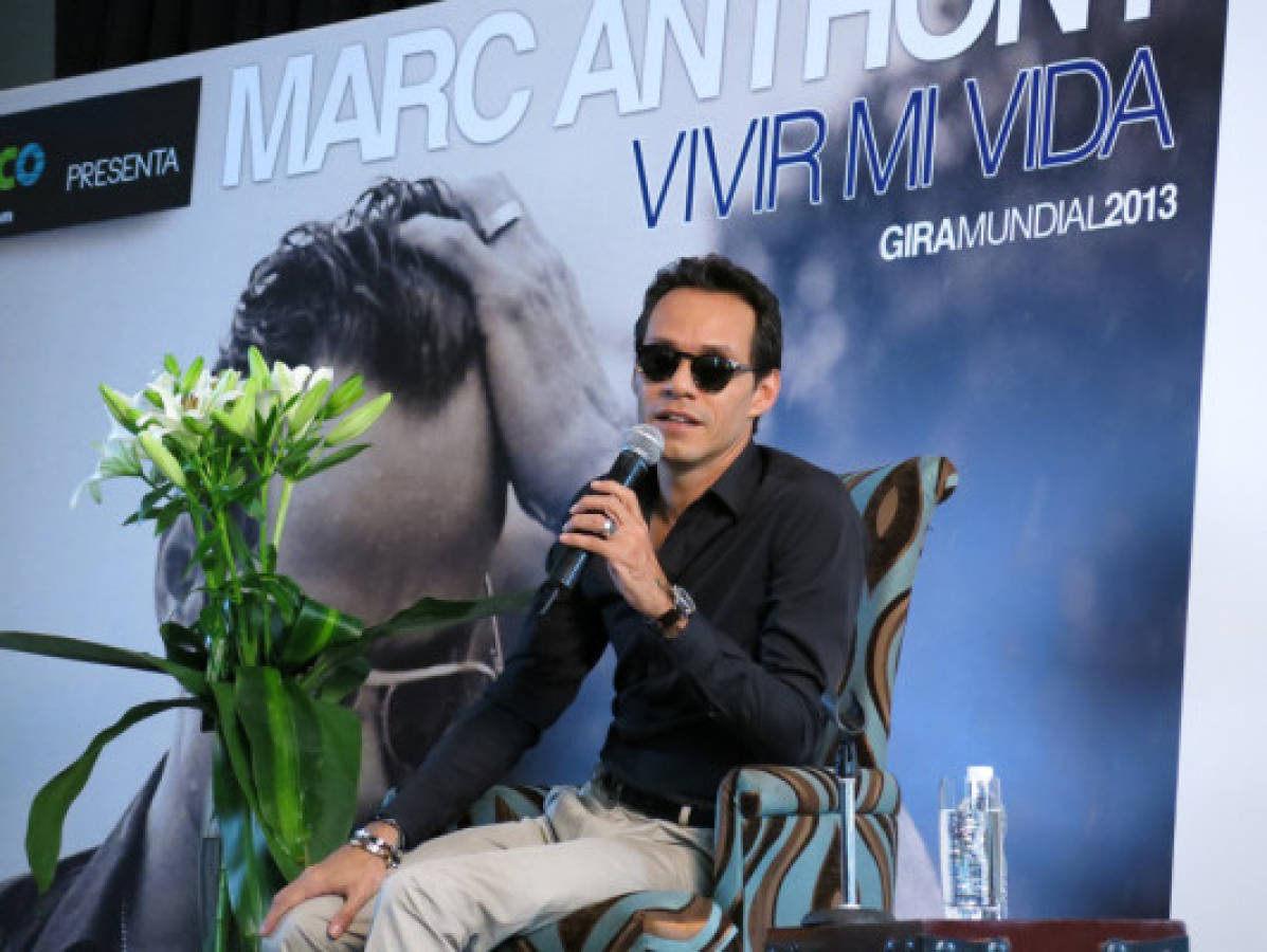 Marc Anthony: Estoy loco por leer libro de J.Lo