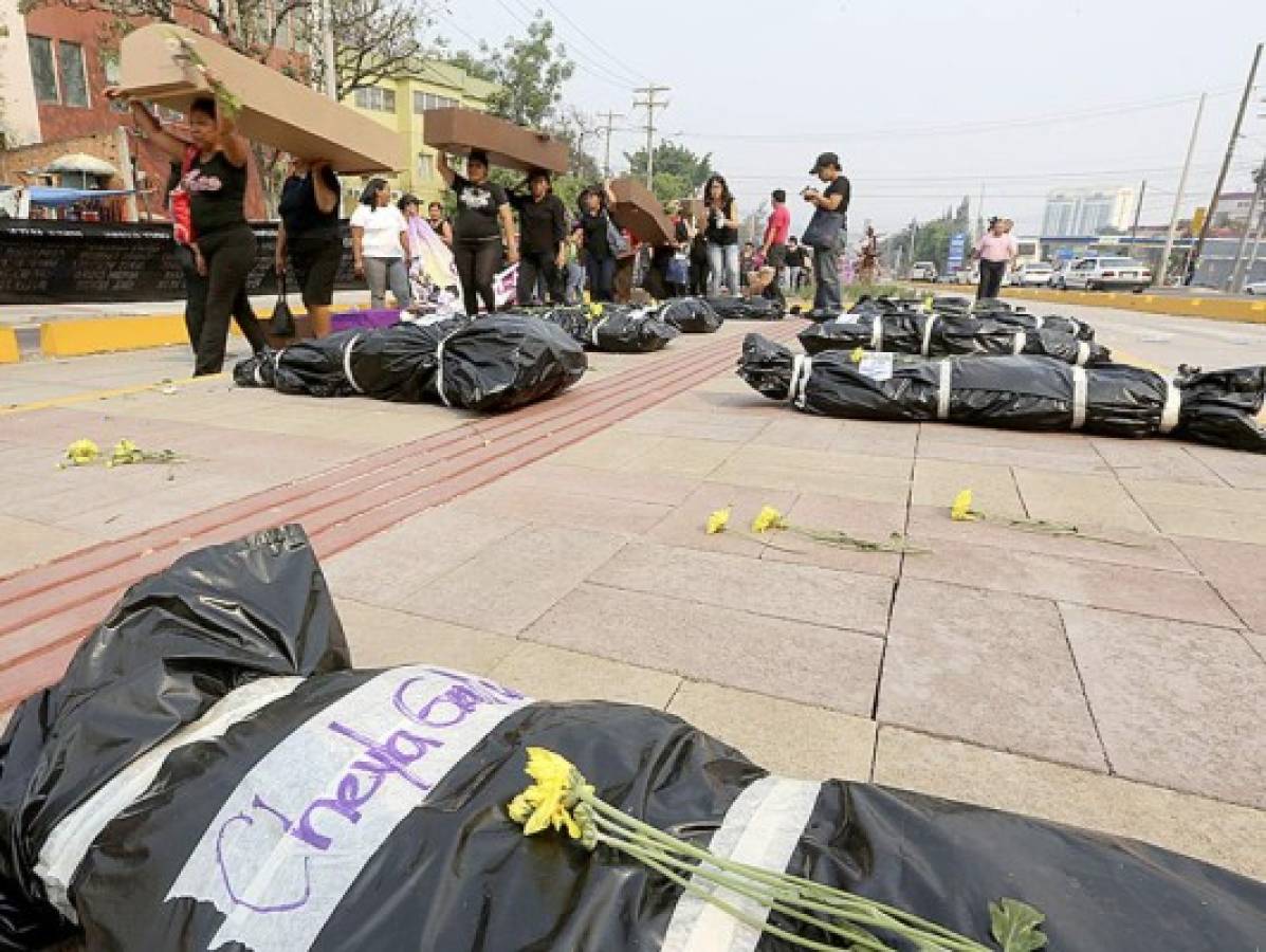 Protesta contra femicidios en Tegucigalpa