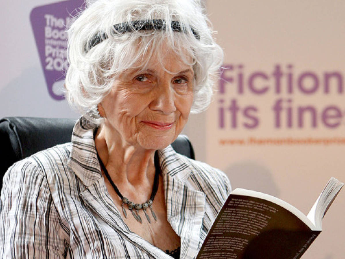 Alice Munro 'sorprendida y muy agradecida'