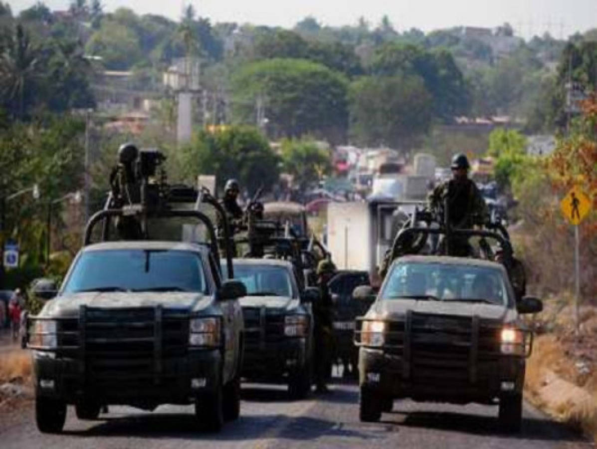 Grupo de autodefensa se apodera de pueblo