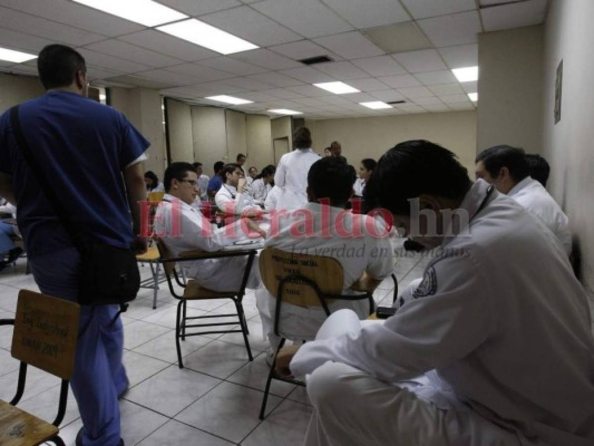 Solicitan equipo de bioseguridad para médicos residentes o paralizarán labores  