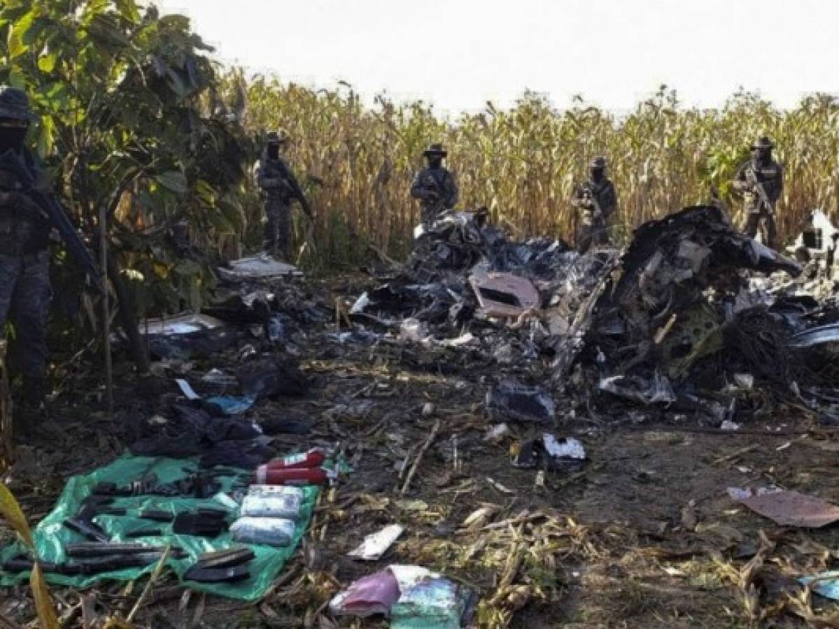 Localizan tres muertos tras accidentarse avioneta en norte de Guatemala