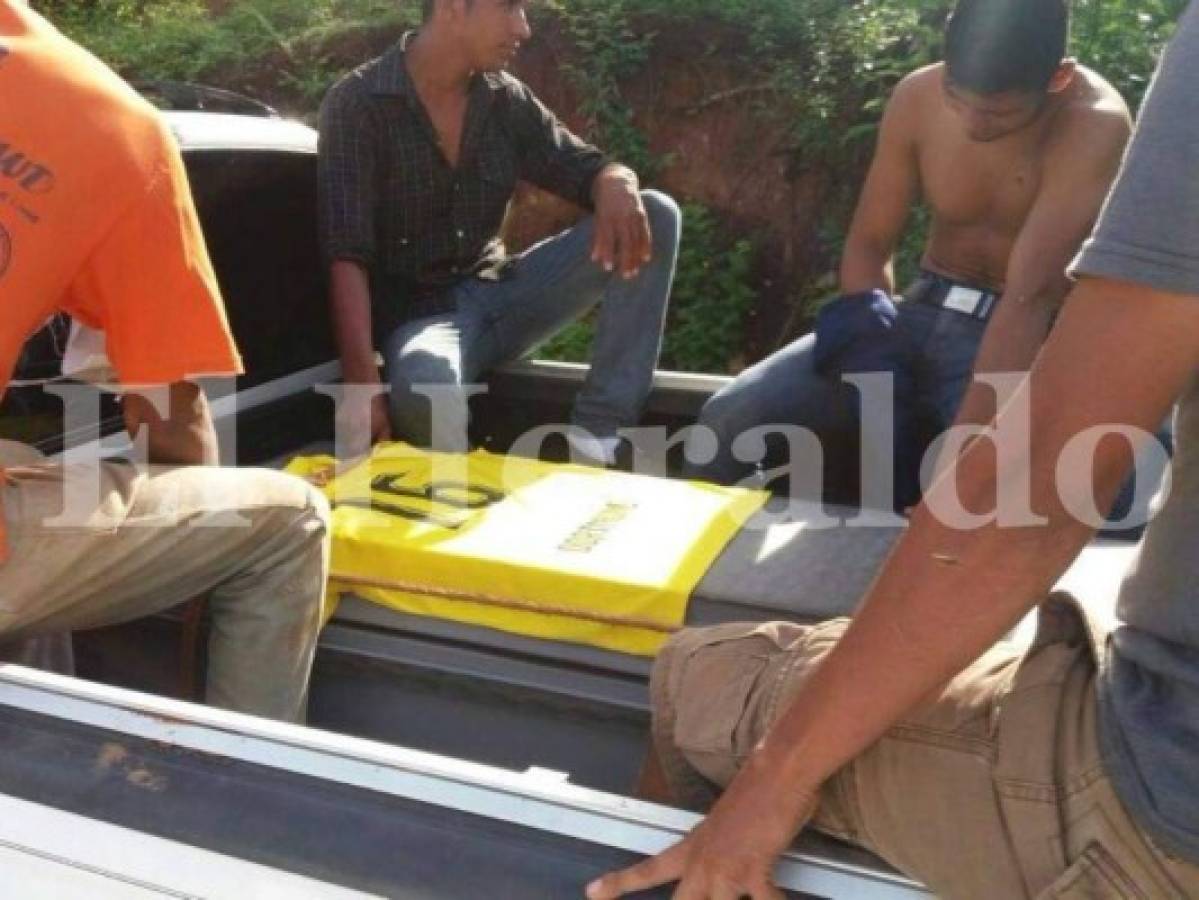 Entierran los restos de joven soterrado en mina de El Corpus, Choluteca