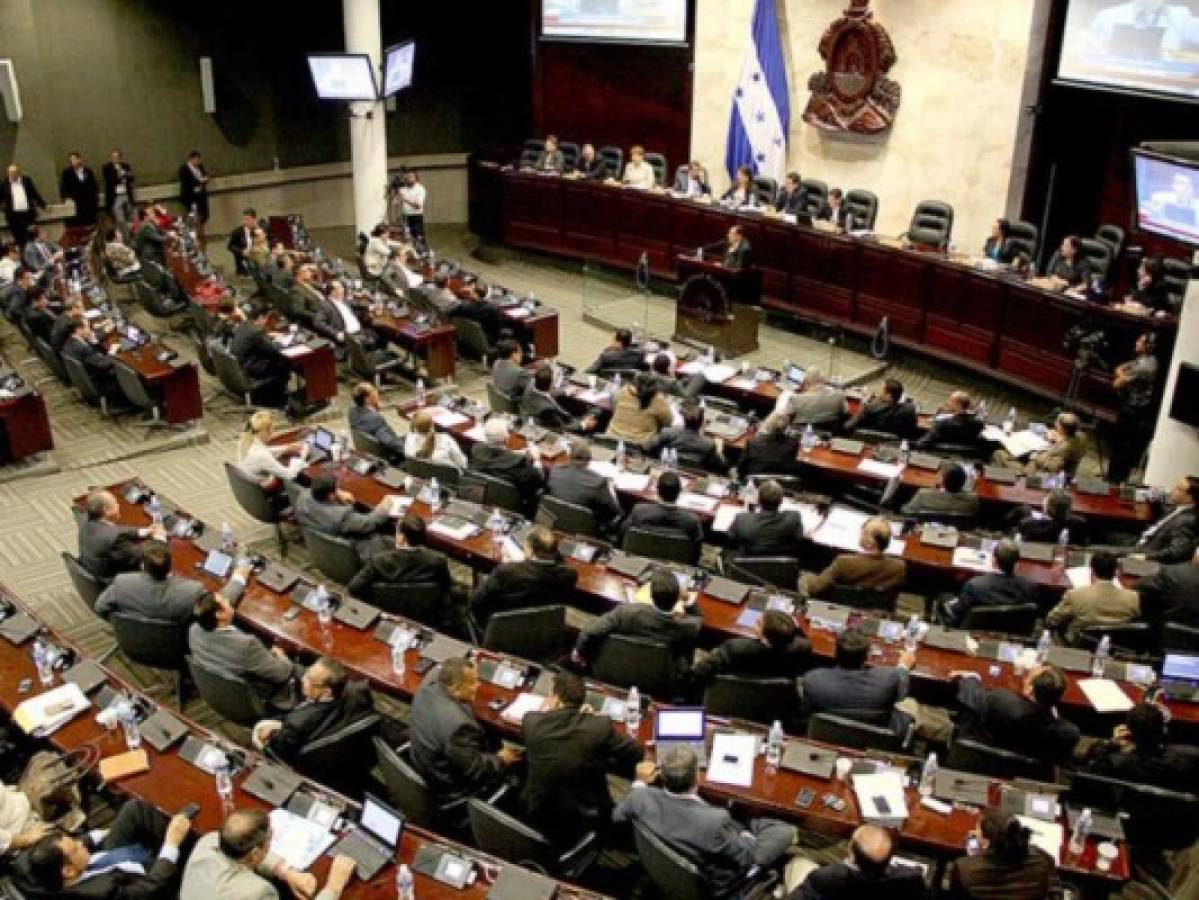 Plebiscito introducido al Congreso Nacional desata variadas posiciones en fuerzas políticas