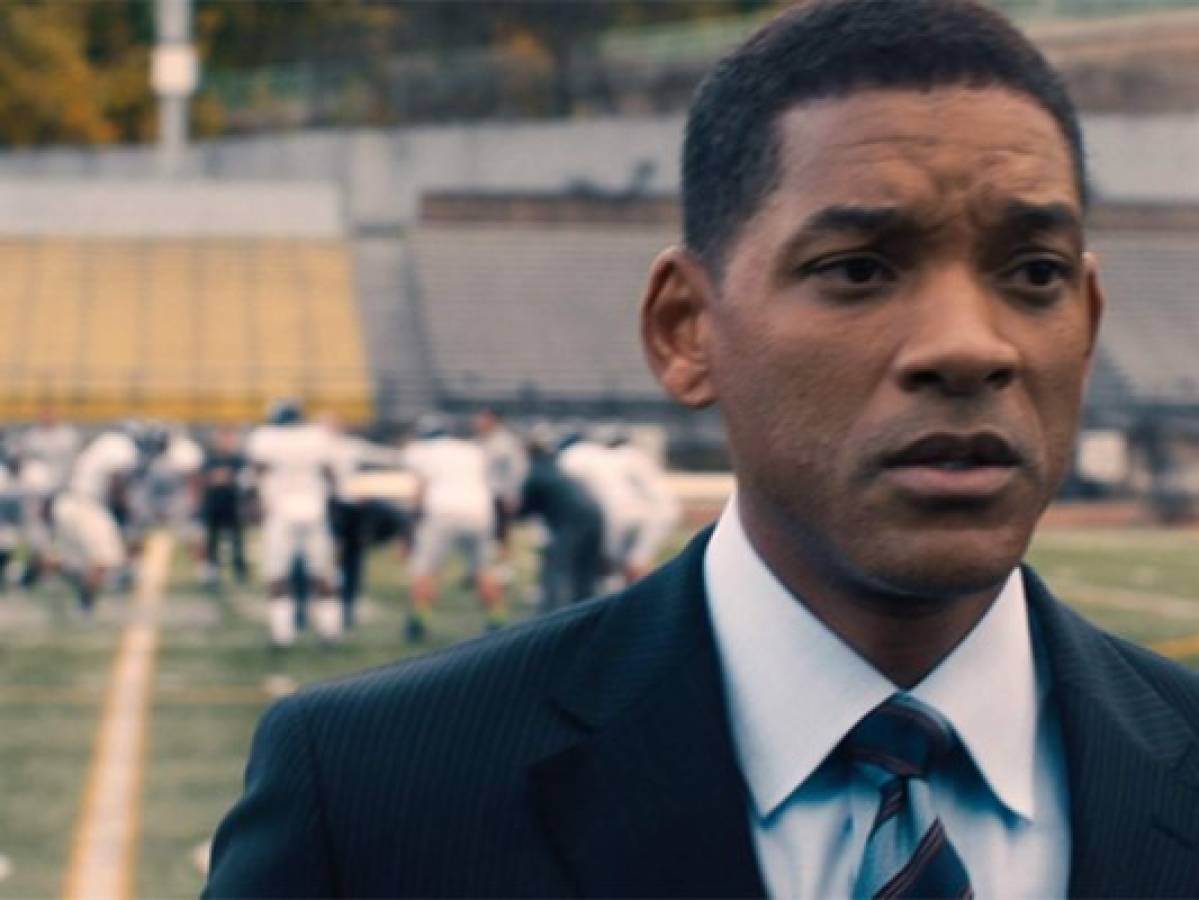 Will Smith pone en alerta la NFL con 'Concussion'