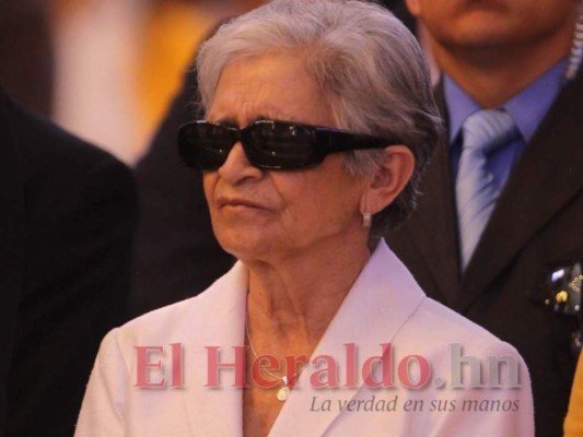 Doña Elvira Alvarado, mamá de Tony Hernández, pide clemencia al juez Kevin Castell