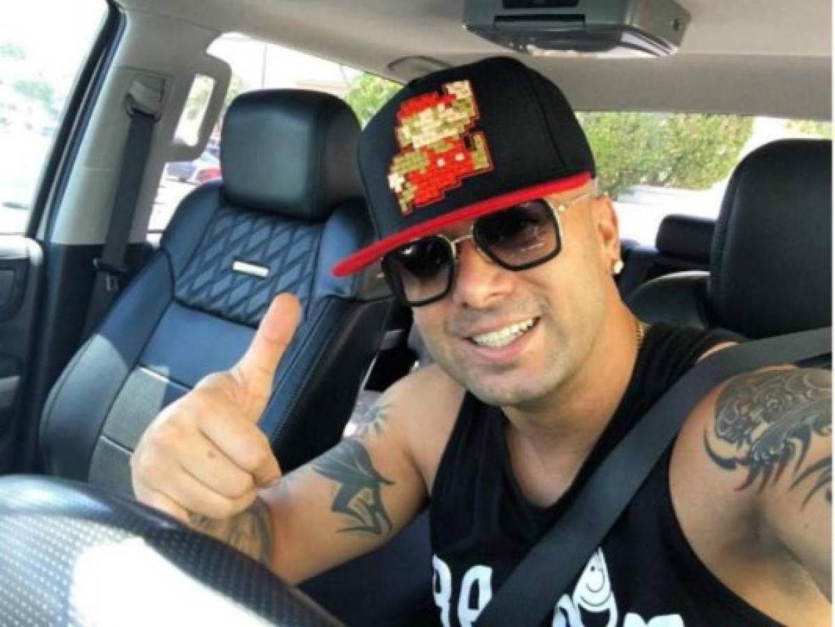 Wisin rompe en llanto al recordar la muerte de su hija Victoria