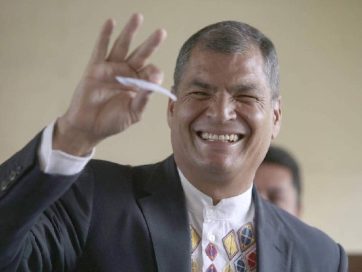 Ecuador vota este domingo por seguir en socialismo o girar a la derecha