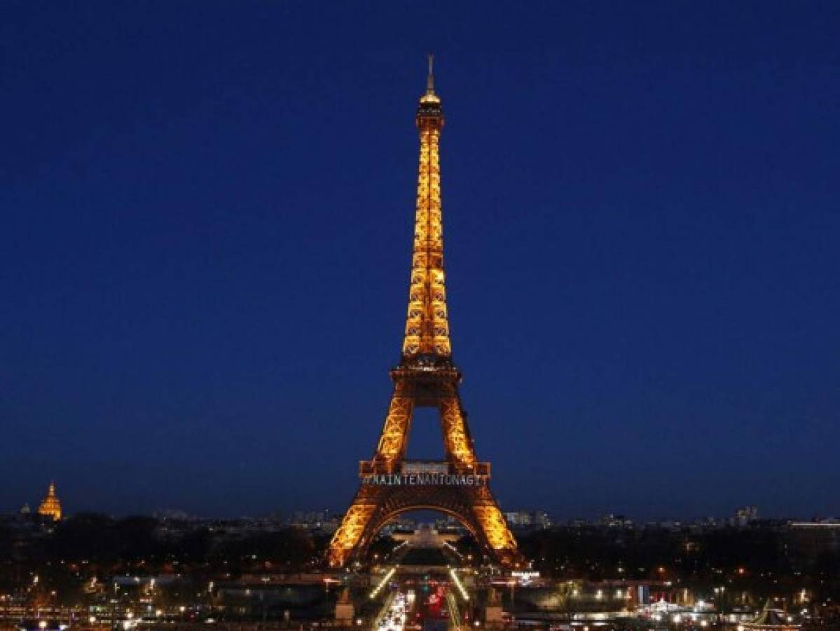 Iluminarán la Torre Eiffel con hidrógeno renovable 