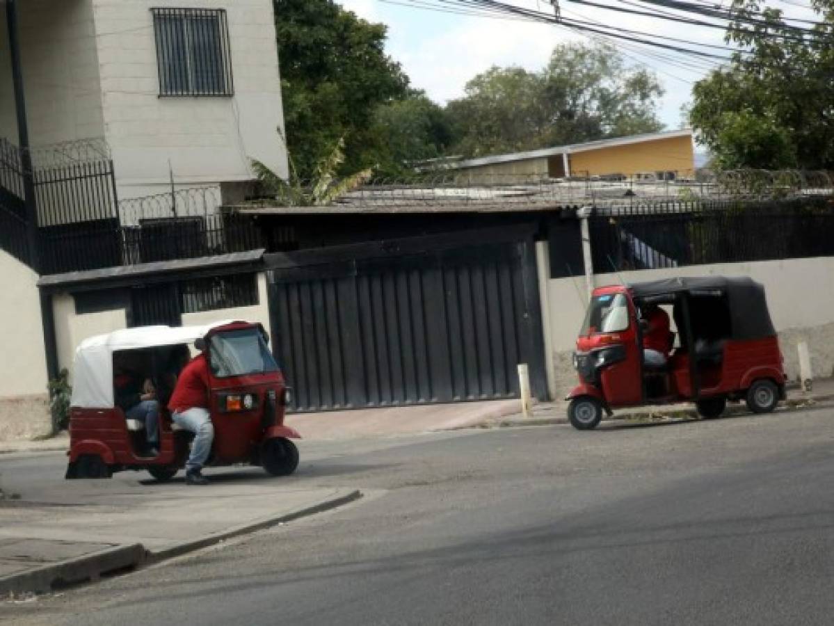 En la ilegalidad más de 900 unidades del transporte capitalino