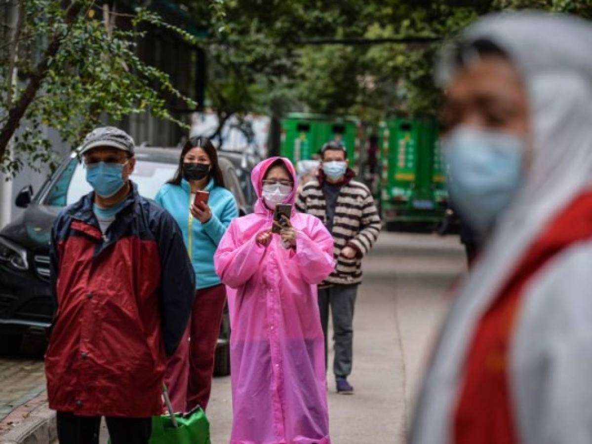 China envía un millón de mascarillas a Francia