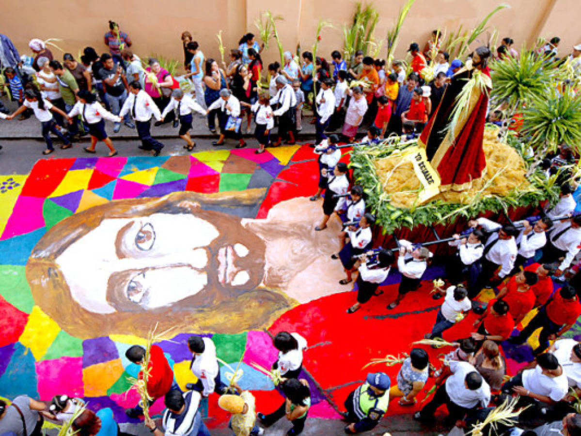 '¡Hosanna, Hosanna!', se oye en las calles de las ciudades de Honduras