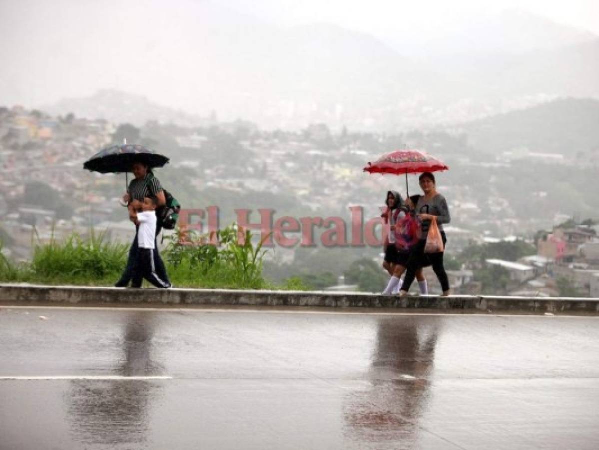 48 horas más de lluvias pronostican para todo el país