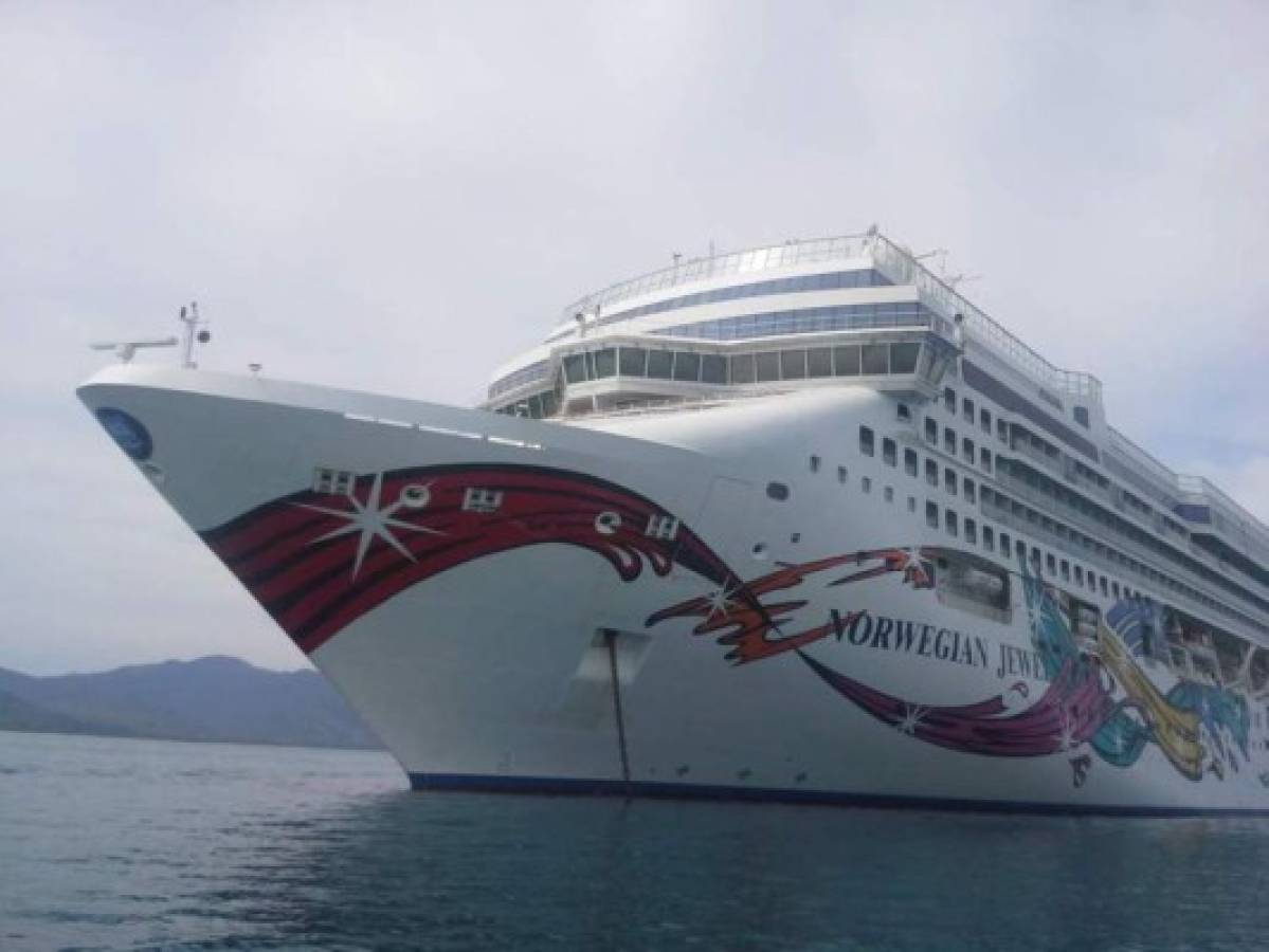 Honduras: Enorme crucero llega a Trujillo con más de 2,000 turistas