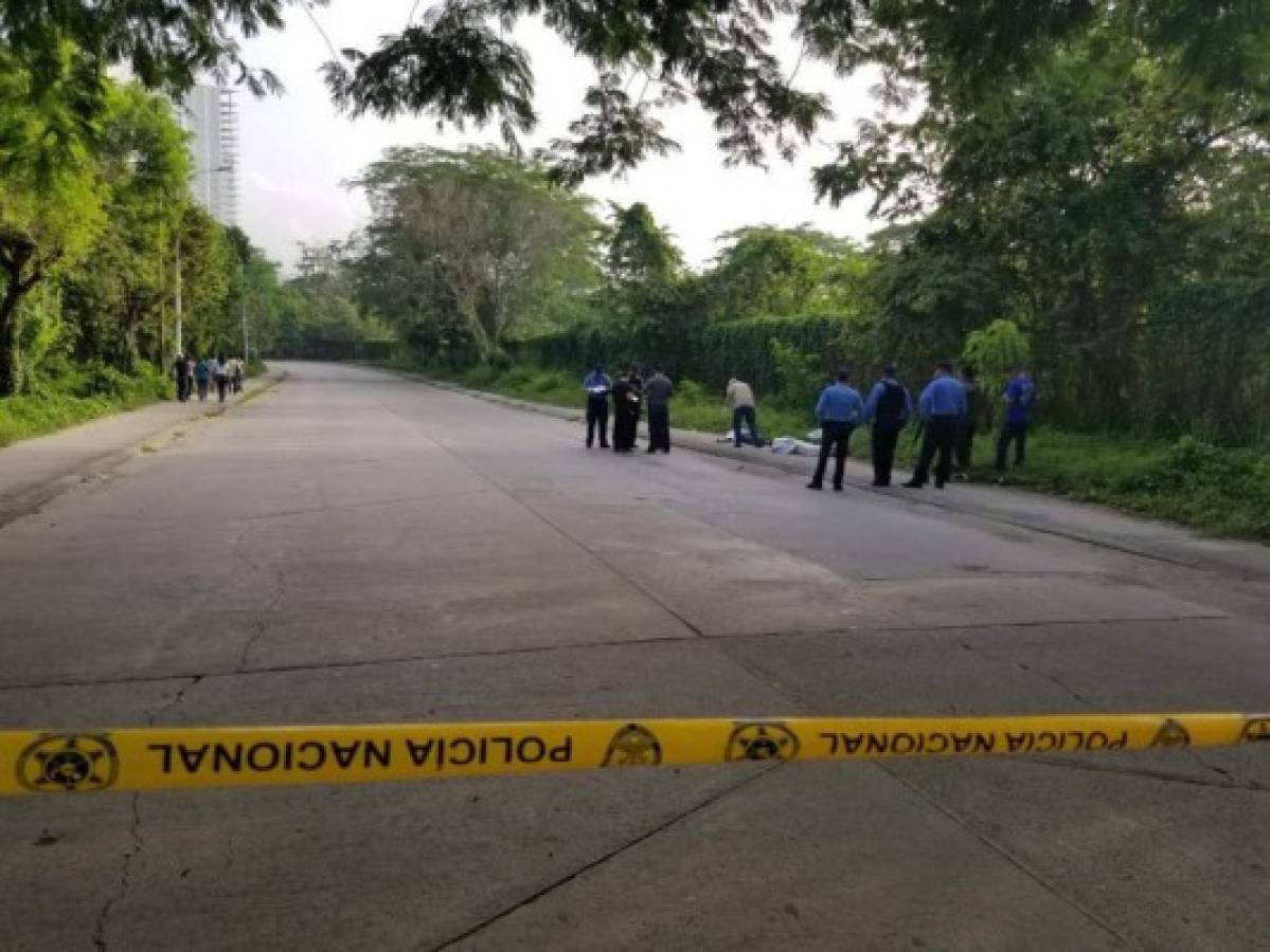 Hallan cadáver con un rótulo en la colonia El Pedregal, San Pedro Sula