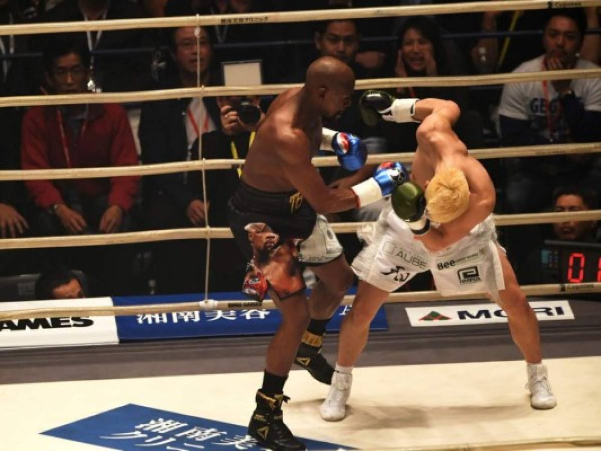 Con un nocaut Floyd Mayweather Jr. venció a Tenshin Nasukawa en pelea de exhibición