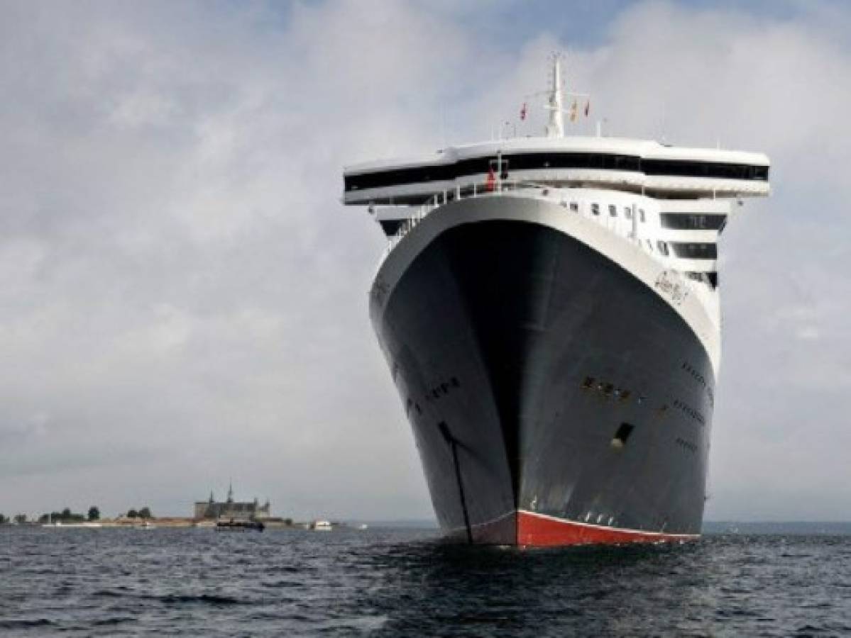 Turista cae de un crucero y la encuentran 10 horas después